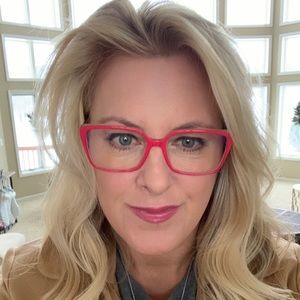 Meet your Posher, Kristin